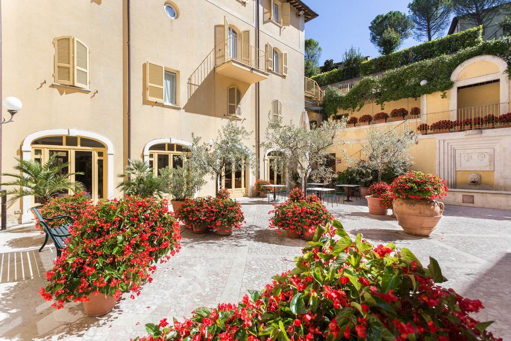 Hotel San Luca Spoleto Exterior foto